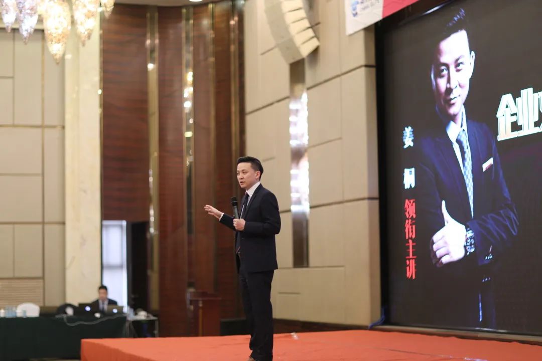 �L��o�������ݶ� | ����Ӣ������^(q��)���^�e�k����I(y��)�Ļ���(zh��n)�����ϵ�y(t��ng)��3.0�湫�_�n